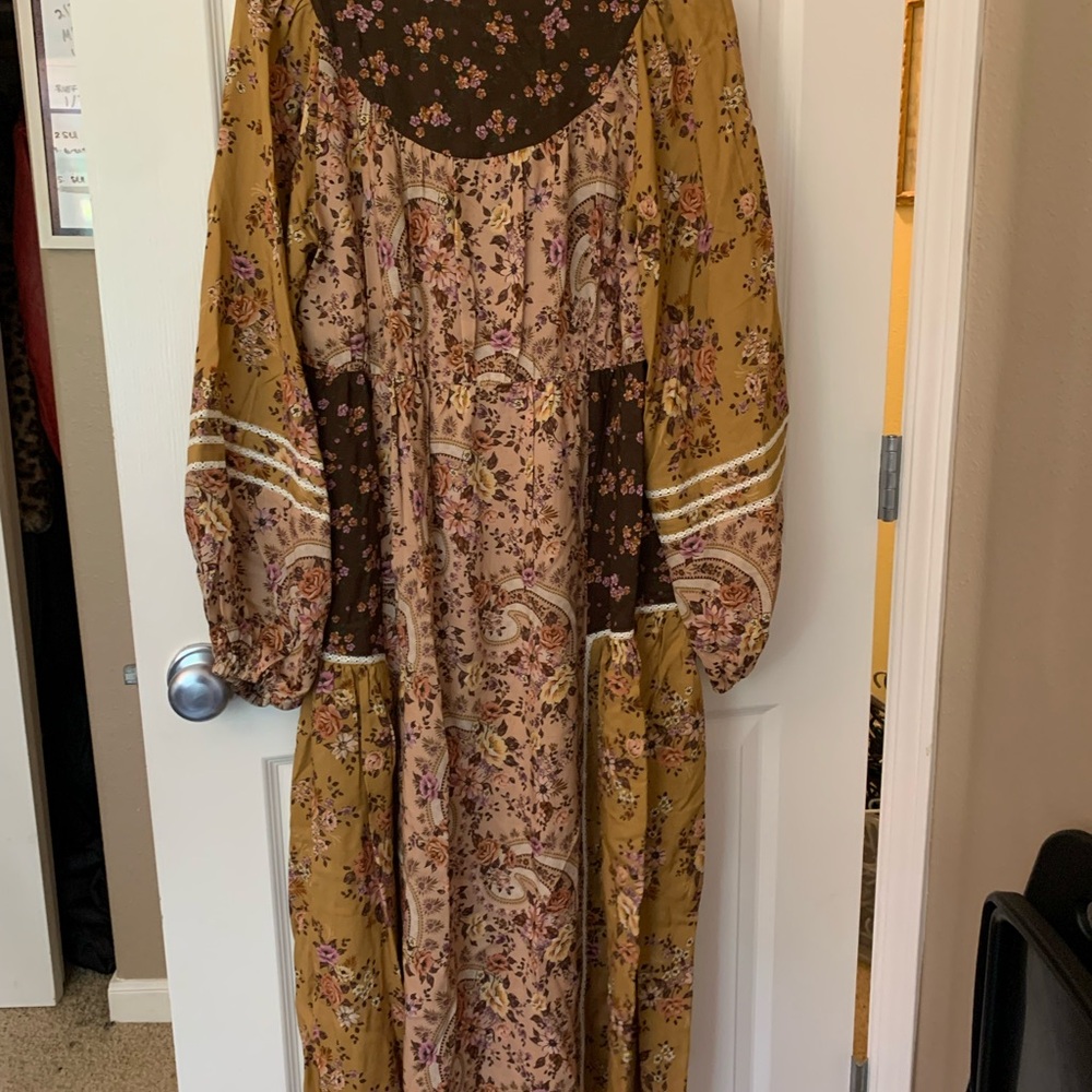 NWT Spell Melody Midi Dress, Wood Stock - Picture 5 of 9
